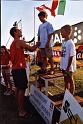 15.Stribrny_z_olympiady_v_Atenach_Jakub_Hanak_predava_medail